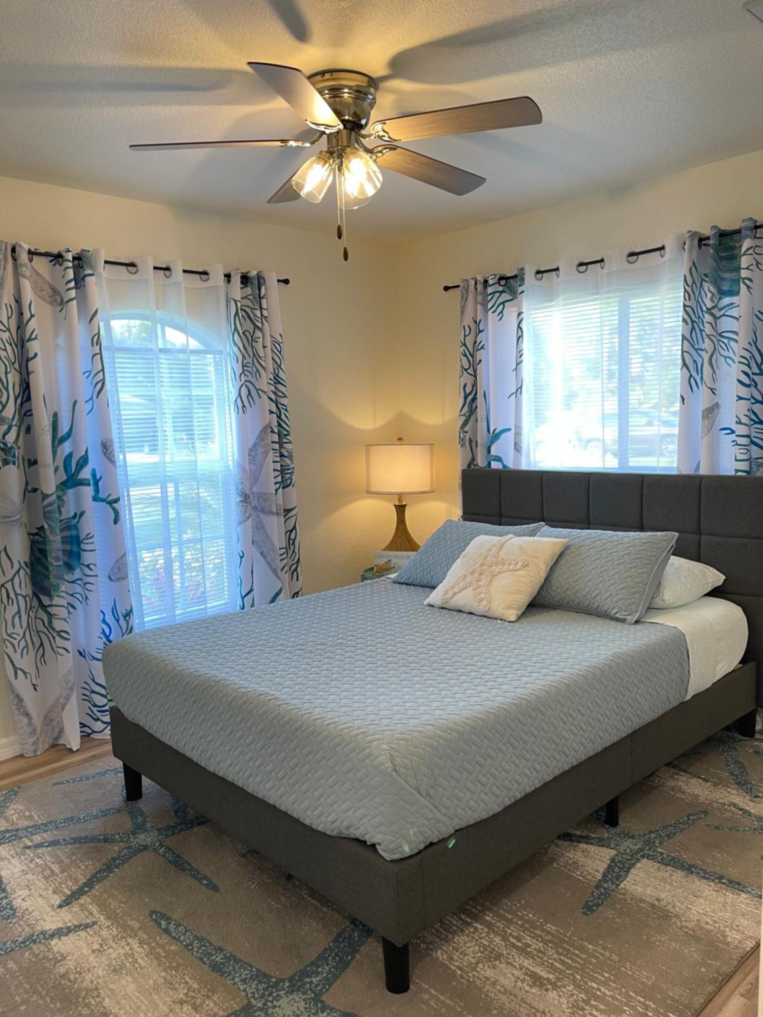 Cozy 3 Bedroom Vacation Holiday home North Port