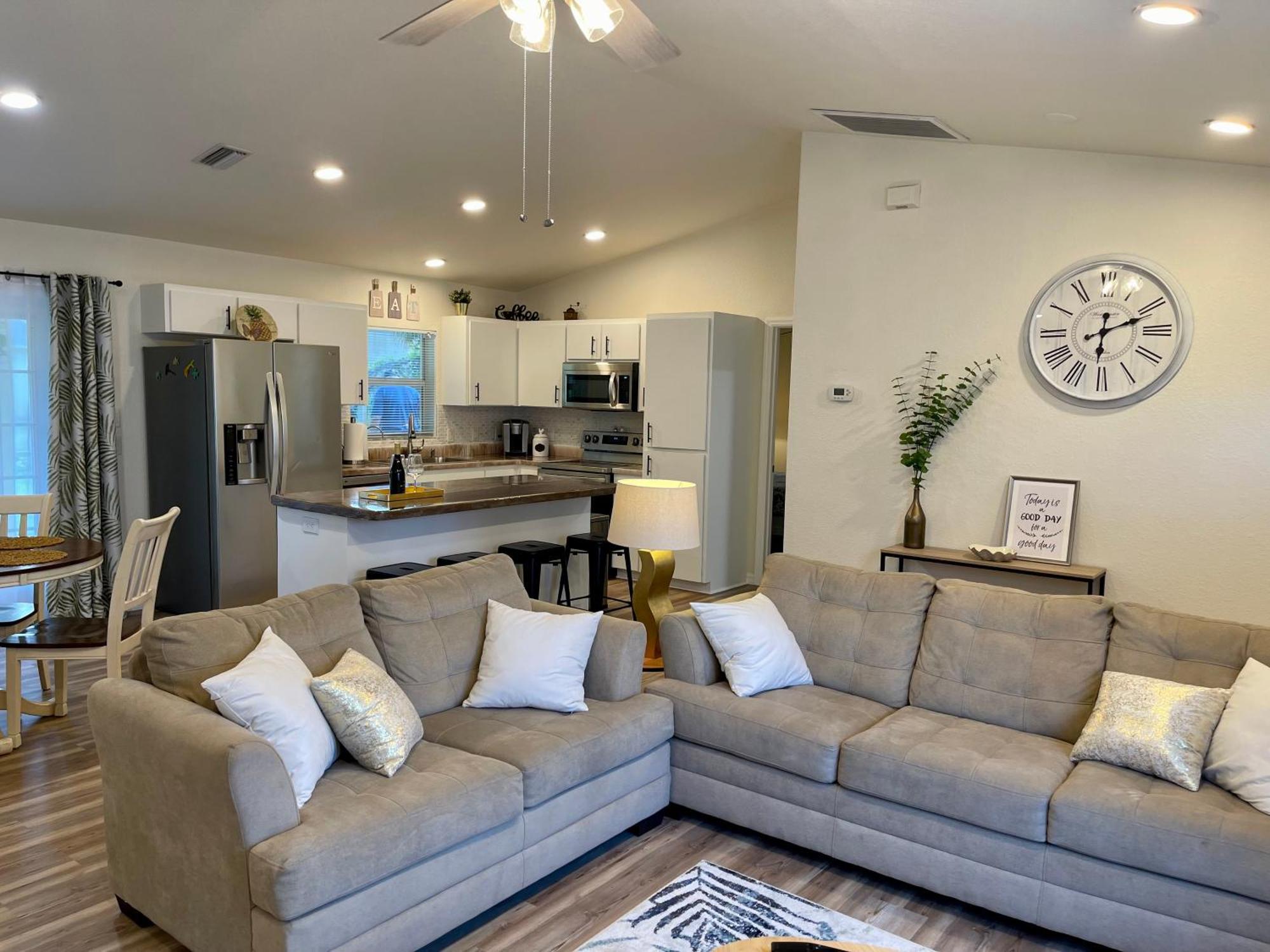 Cozy 3 Bedroom Vacation *